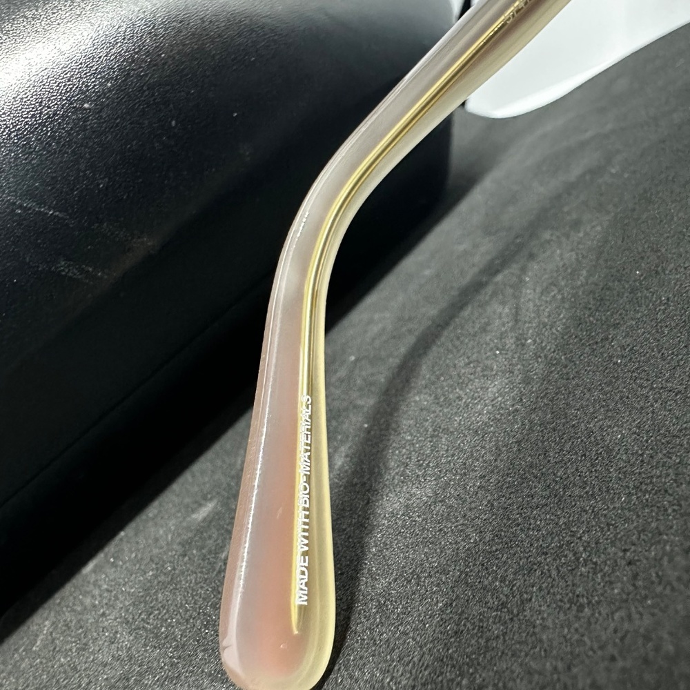 Coach Disney 100 commemorate Sunglasses, w/case - Picture 4 of 5